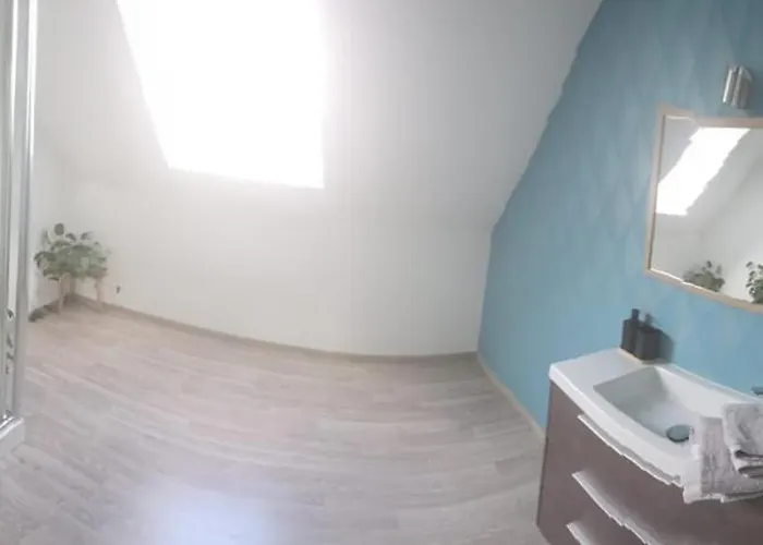 Proche Circuit 24h Du Mans Spay